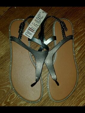 Fifth & Luxe Silver Sparkly Braided T-Strap Women's Sandals